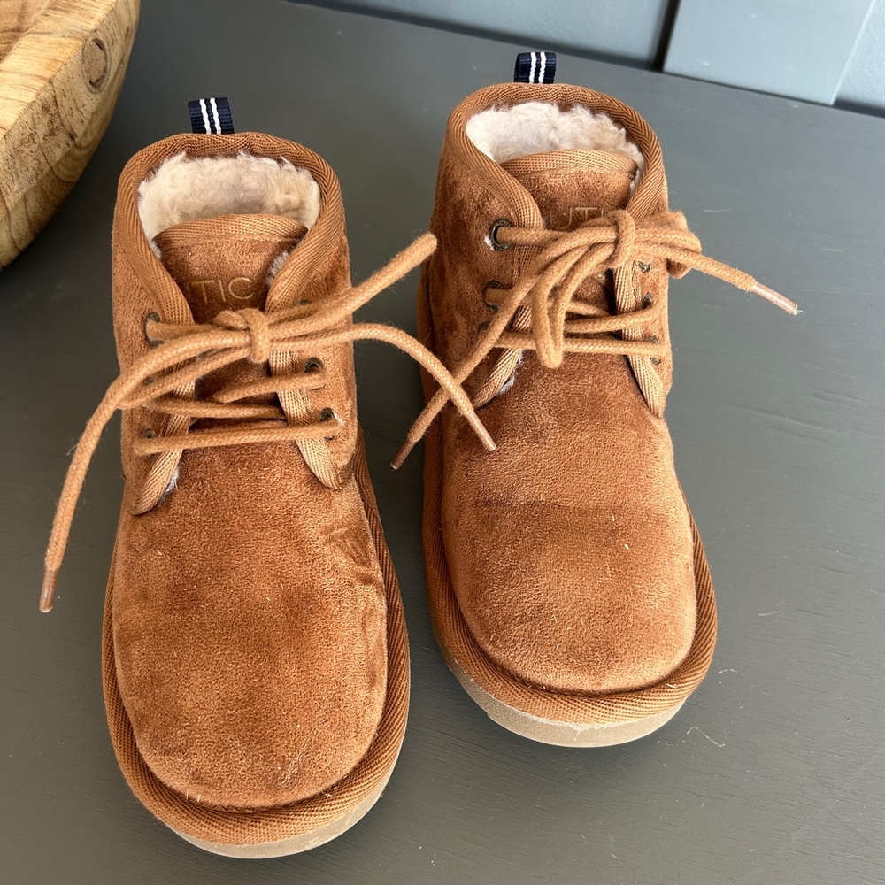 Nautica Kids Suede Lace-Up Boots with Sherpa Lining - Brown